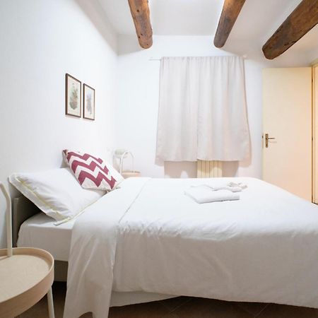 Cavour La Citta Vecchia Apartment Генуа Екстериор снимка