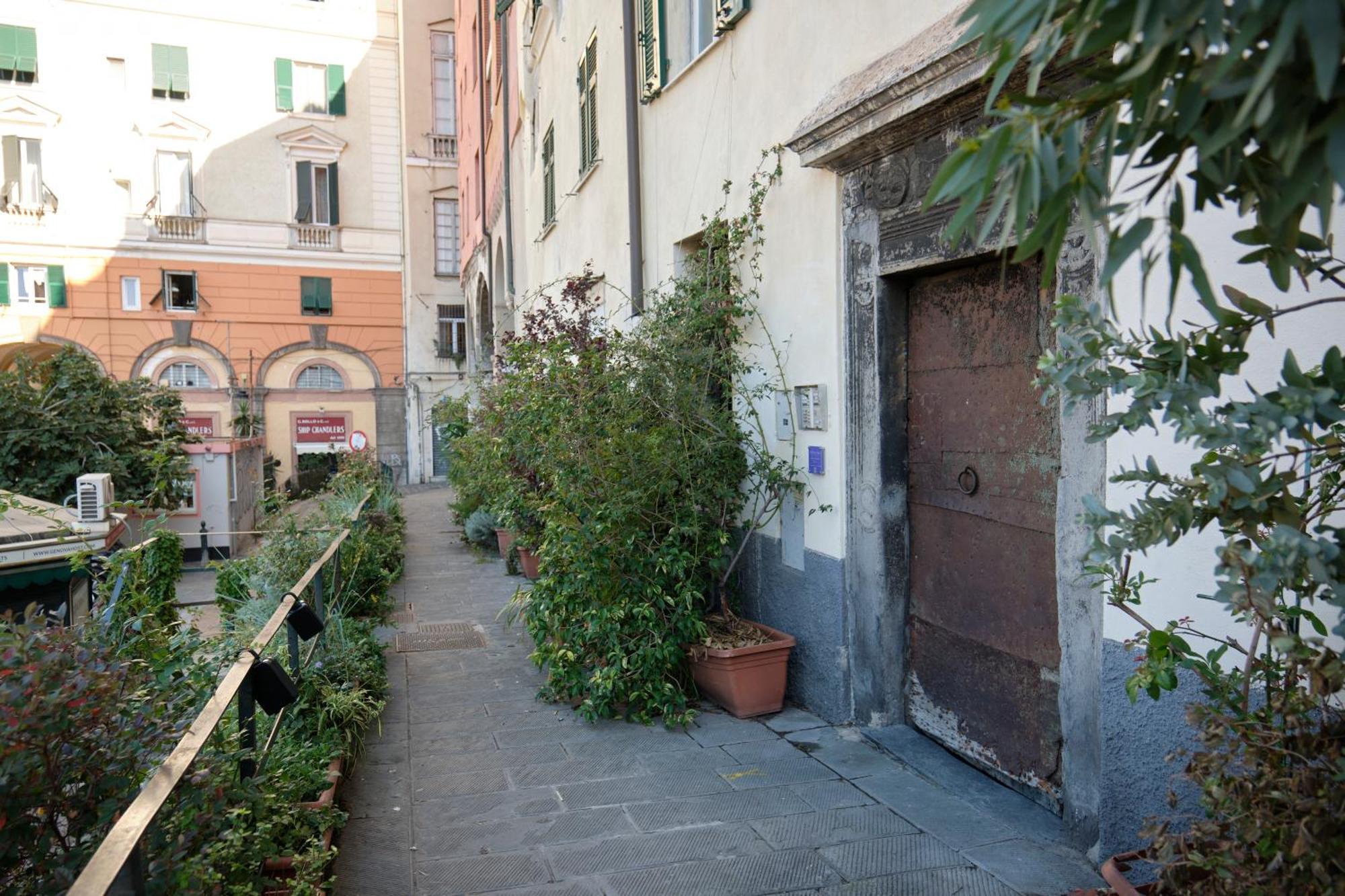Cavour La Citta Vecchia Apartment Генуа Екстериор снимка