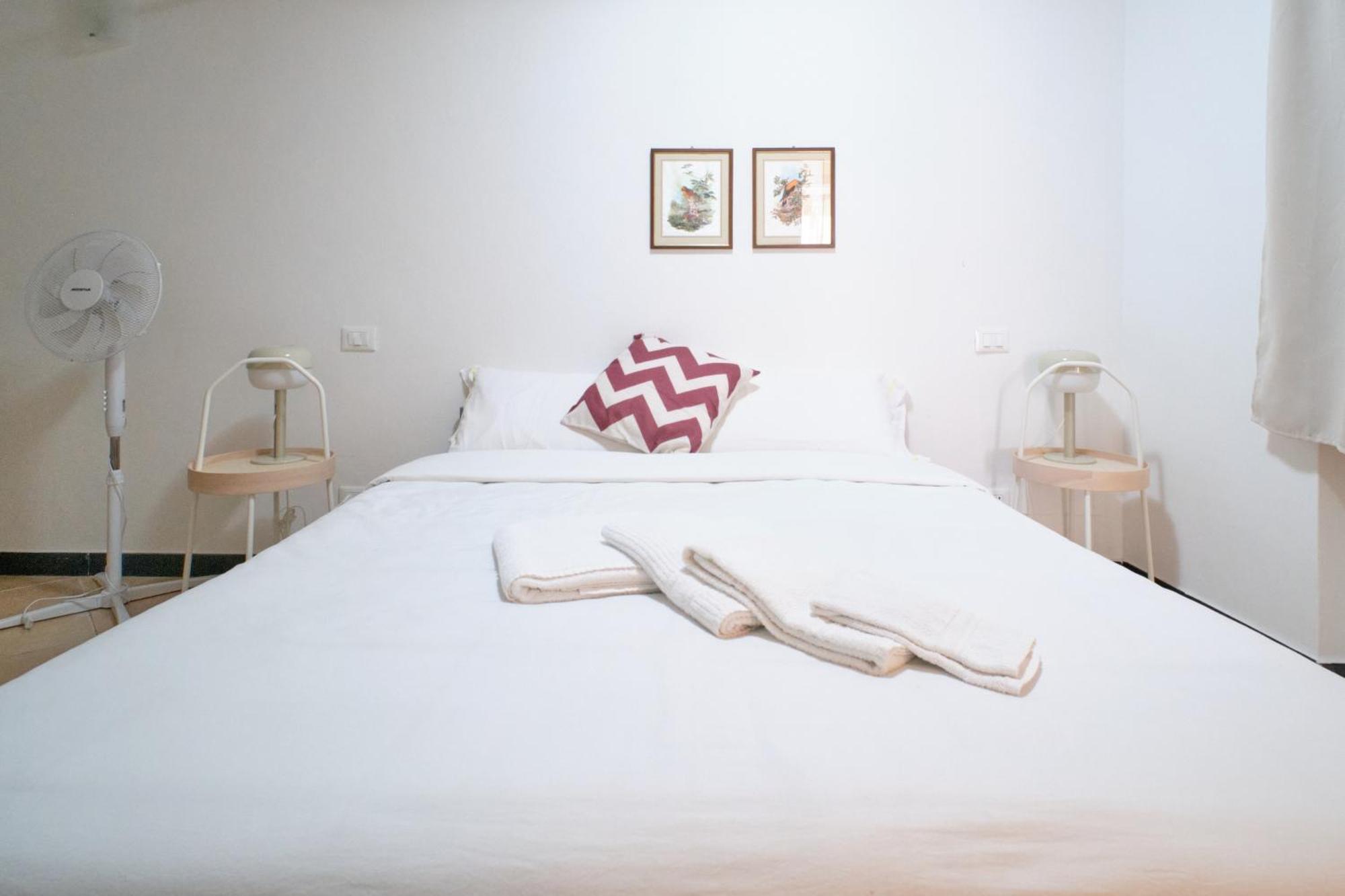 Cavour La Citta Vecchia Apartment Генуа Екстериор снимка