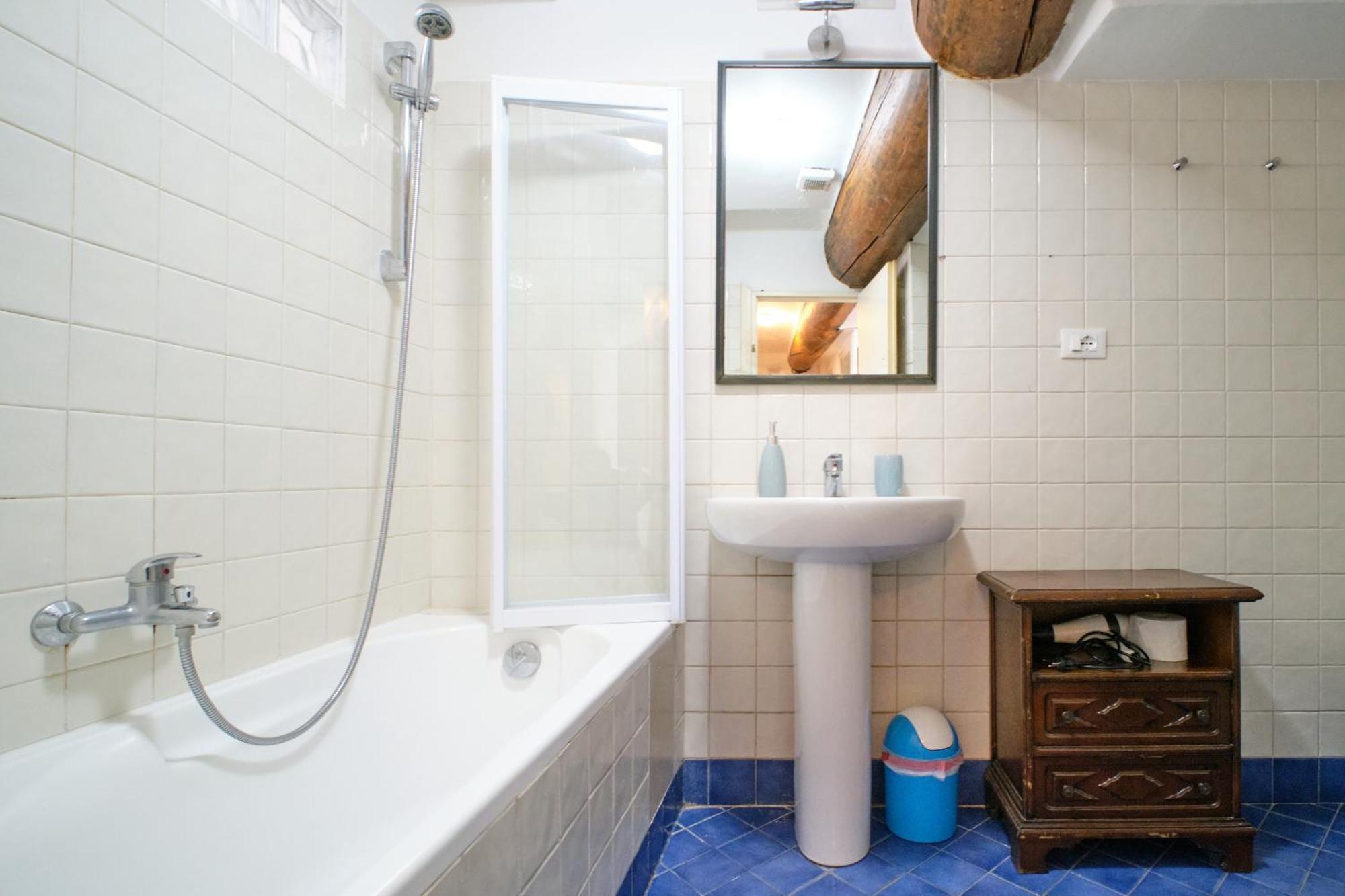 Cavour La Citta Vecchia Apartment Генуа Екстериор снимка